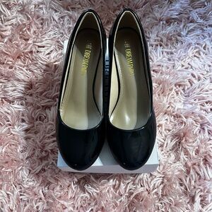 Dream Pairs Shiny Black Heels
